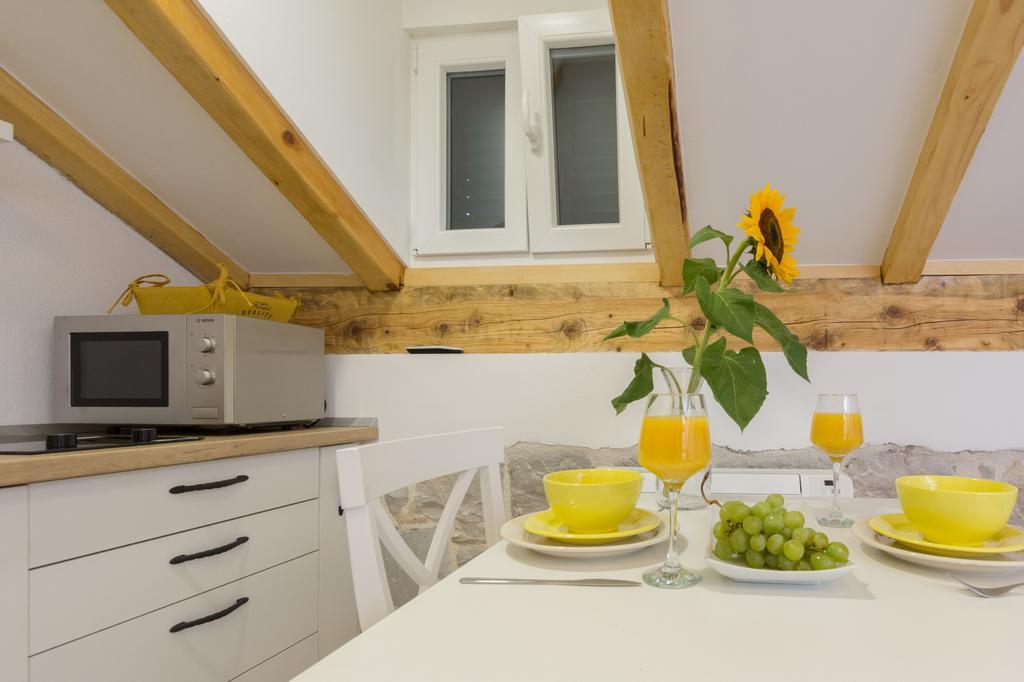 Lux Apartment Arija Split Buitenkant foto