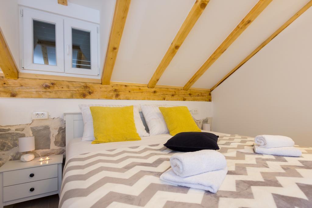 Lux Apartment Arija Split Buitenkant foto