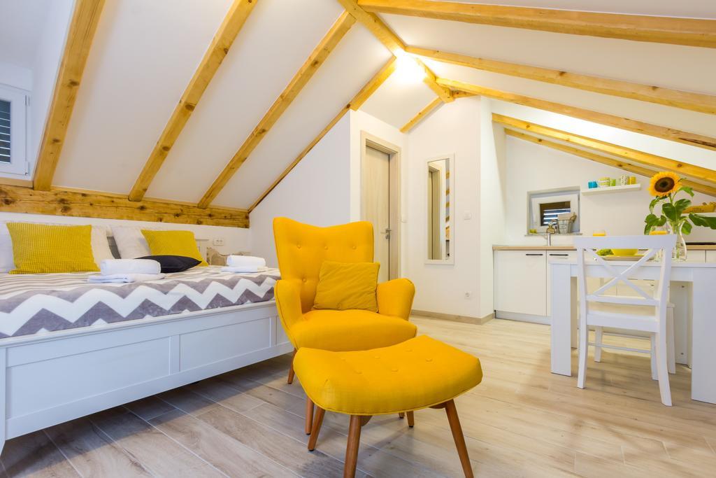 Lux Apartment Arija Split Buitenkant foto