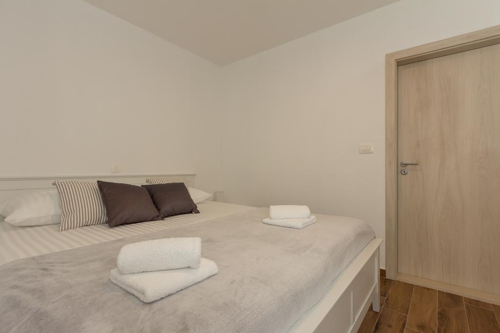 Lux Apartment Arija Split Buitenkant foto