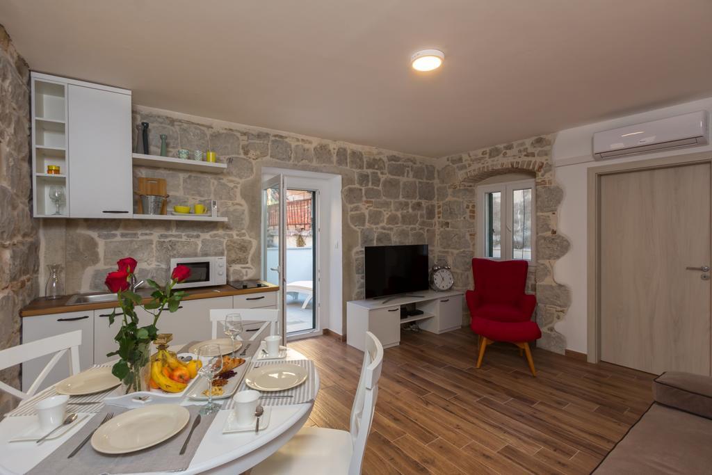 Lux Apartment Arija Split Buitenkant foto